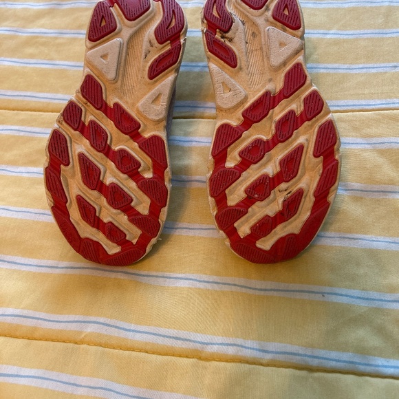 Clifton 9 HOKA - Picture 2 of 3